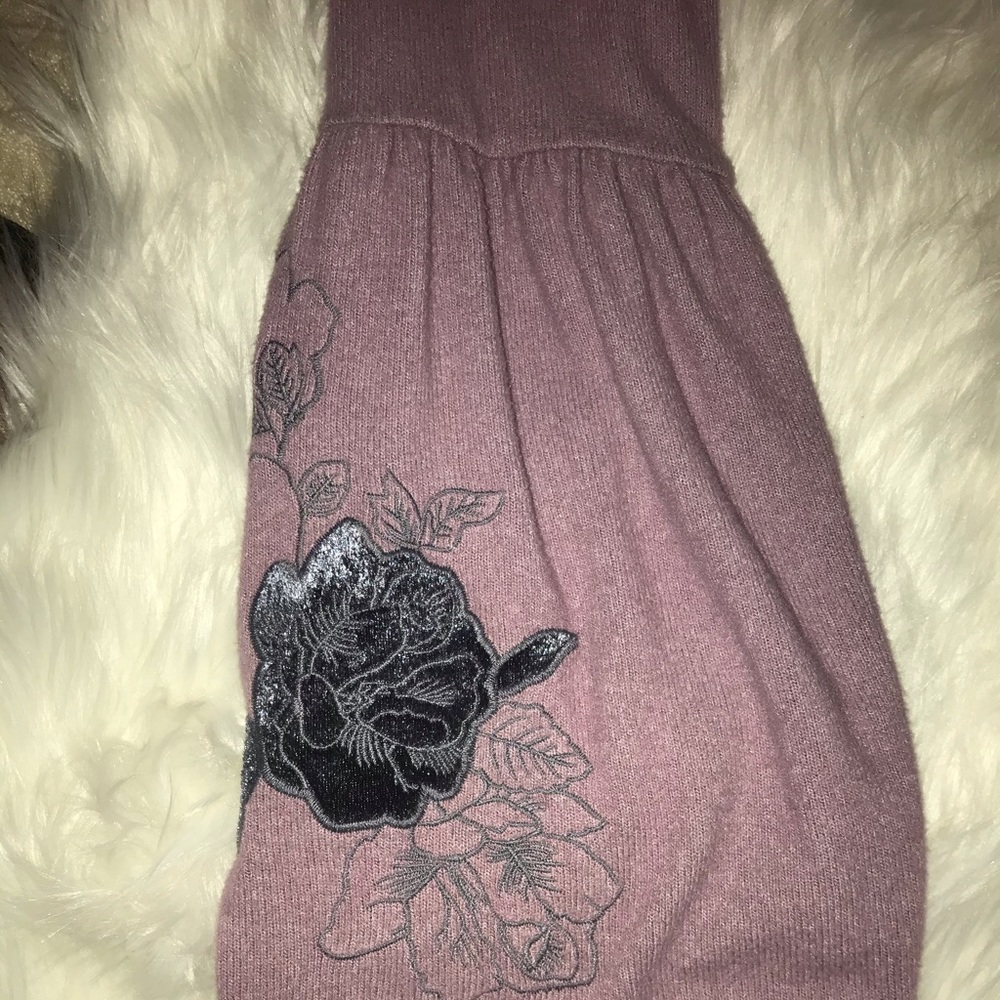 Sweater - Picture 3 of 4